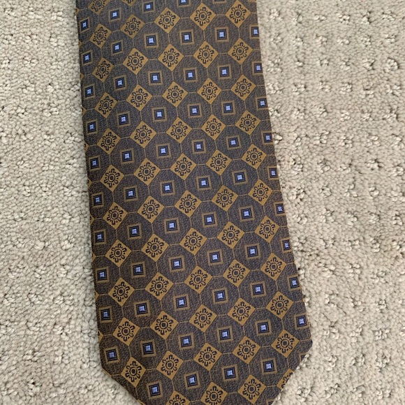 Bundle of 4 ties - Picture 3 of 10